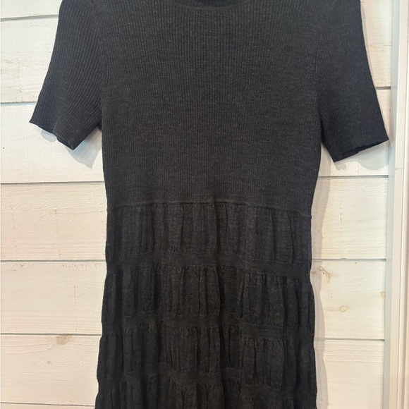 Calvin Klein Gray Turtleneck Short Sleeve Midi Dress in size medium - Picture 7 of 13